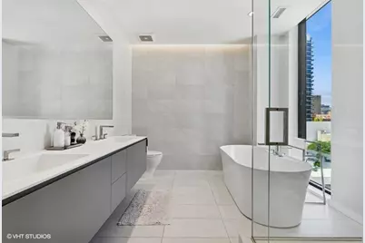 [Address not provided], Chicago, IL 60654 - Photo 31