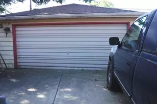 8627 44th St, Lyons, IL 60534 - Photo 3