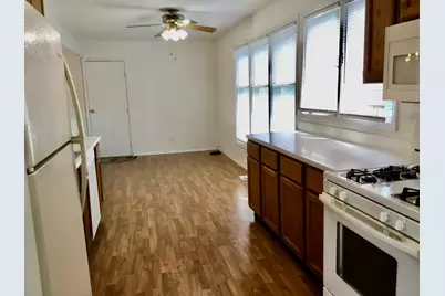 835 Heather Lane, Hoffman Estates, IL 60169 - Photo 3