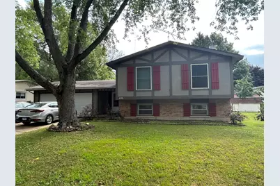 699 Darlington Lane, Crystal Lake, IL 60014 - Photo 3