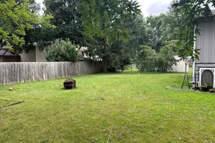 699 Darlington Ln, Crystal Lake, IL 60014 - Photo 5