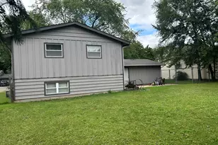 699 Darlington Ln, Crystal Lake, IL 60014 - Photo 7