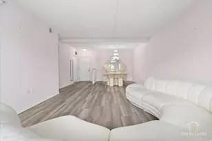 190 N Milwaukee Ave, Wheeling, IL 60090 - Photo 7