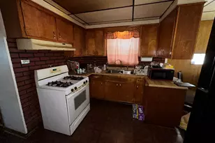 12328 S Carpenter St, Calumet Park, IL 60827 - Photo 11