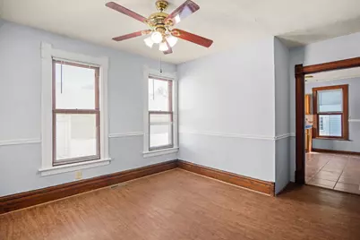 822 Dekalb Avenue, Sycamore, IL 60178 - Photo 3