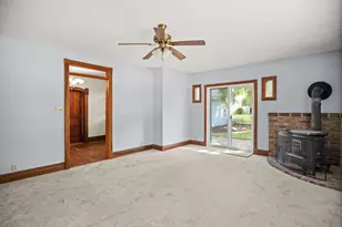 822 DeKalb Ave, Sycamore, IL 60178 - Photo 9