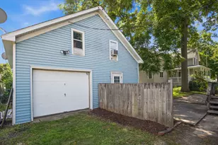 822 DeKalb Ave, Sycamore, IL 60178 - Photo 21