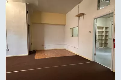 2324 E 75th Street, Chicago, IL 60649 - Photo 5