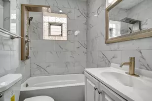 7409 W 63rd Pl, Summit, IL 60501 - Photo 11