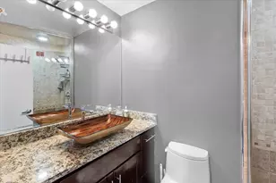 5601 N Sheridan Rd, Chicago, IL 60660 - Photo 9