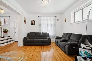 558 N Crystal St, Elgin, IL 60123 - Photo 3