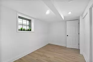 10037 S State St, Chicago, IL 60628 - Photo 11