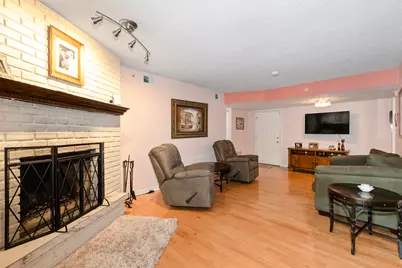 9198 South Road #A, Palos Hills, IL 60465 - Photo 5