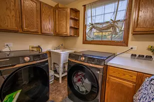 1201 Pinetree Ln, Bartlett, IL 60103 - Photo 15