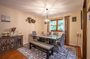 1201 Pinetree Ln, Bartlett, IL 60103 - Photo 9