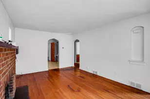 39 McKinley Ave, Steger, IL 60475 - Photo 7