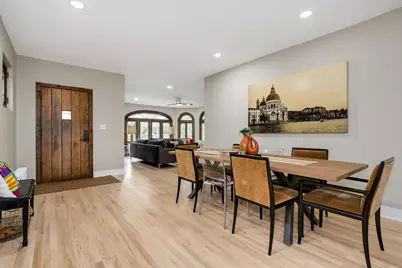 6739 N Rockwell Street, Chicago, IL 60645 - Photo 9