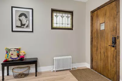 6739 N Rockwell Street, Chicago, IL 60645 - Photo 3