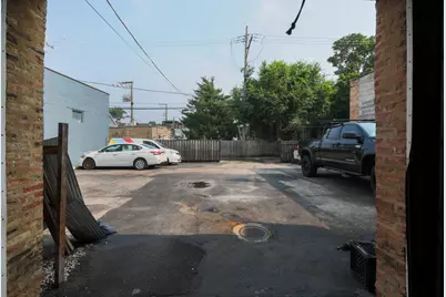 3010 W Irving Park Road, Chicago, IL 60618 - Photo 9