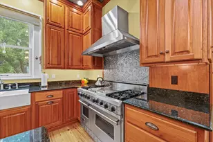1018 W Church St, Champaign, IL 61821 - Photo 17