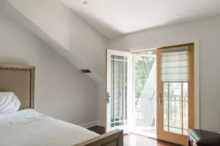 1052 Margret St, Des Plaines, IL 60016 - Photo 25