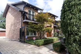 1052 Margret St, Des Plaines, IL 60016 - Photo 37