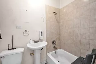 7653 S Bishop St, Chicago, IL 60620 - Photo 15