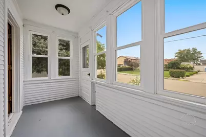 2001 3rd Street, Peru, IL 61354 - Photo 5