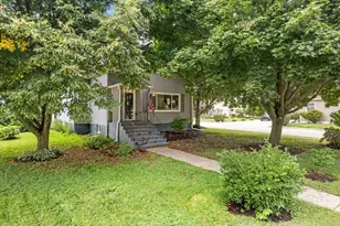 2001 3rd St, Peru, IL 61354 - Photo 3