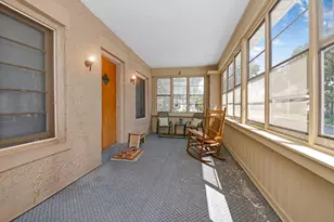 410 N Mclean St, Bloomington, IL 61701 - Photo 29