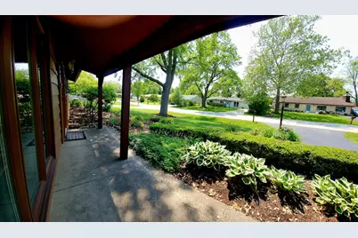 7713 Brookhaven Avenue, Darien, IL 60561 - Photo 5