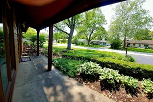 7713 Brookhaven Ave, Darien, IL 60561 - Photo 5