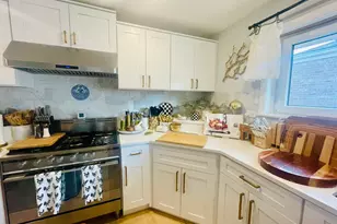 9321 S Avers Ave, Evergreen Park, IL 60805 - Photo 17