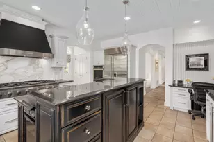 734 Highview Ave, Glen Ellyn, IL 60137 - Photo 13