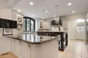 734 Highview Ave, Glen Ellyn, IL 60137 - Photo 11