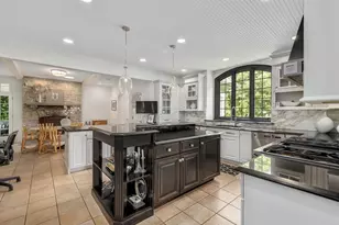 734 Highview Ave, Glen Ellyn, IL 60137 - Photo 15