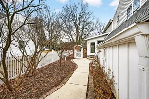 17 Sunset Rd, Bloomington, IL 61701 - Photo 59