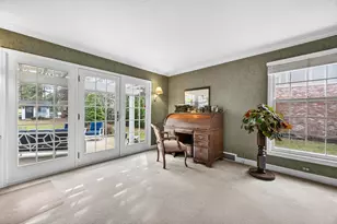 17 Sunset Rd, Bloomington, IL 61701 - Photo 9