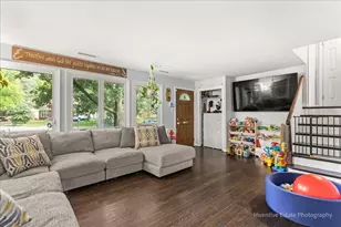 18530 Stedhall Rd, Homewood, IL 60430 - Photo 3