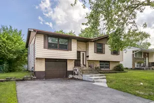 3425 Birchwood Dr, Hazel Crest, IL 60429 - Photo 7