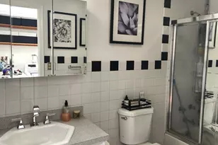 2025 N Sawyer Ave, Chicago, IL 60647 - Photo 21
