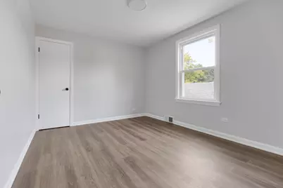 8647 S Kingston Avenue, Chicago, IL 60617 - Photo 19
