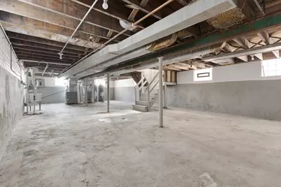 8647 S Kingston Avenue, Chicago, IL 60617 - Photo 23