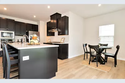 1241 Neuway Lane, Antioch, IL 60002 - Photo 5