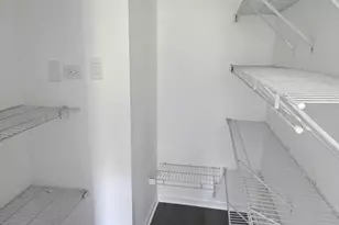 1001 Buccaneer Dr, Schaumburg, IL 60173 - Photo 9