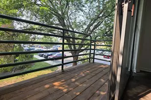 1001 Buccaneer Dr, Schaumburg, IL 60173 - Photo 15