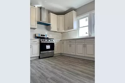 124 S Raynor Avenue, Joliet, IL 60436 - Photo 9