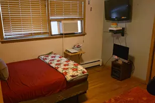 9456 S Calumet Ave, Chicago, IL 60619 - Photo 9