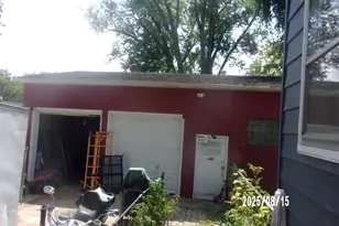 427 E Oak St, Watseka, IL 60970 - Photo 11