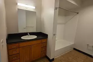 3643 S State St, Chicago, IL 60609 - Photo 7